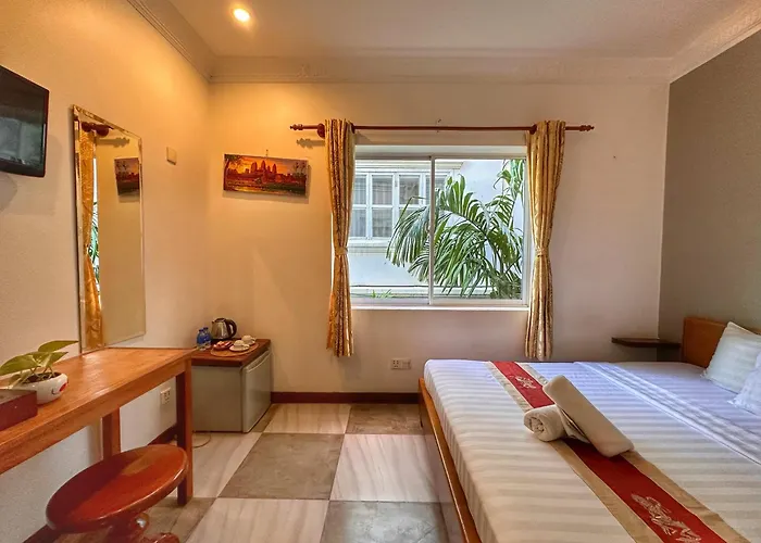 Hotel Um Theara, 3*