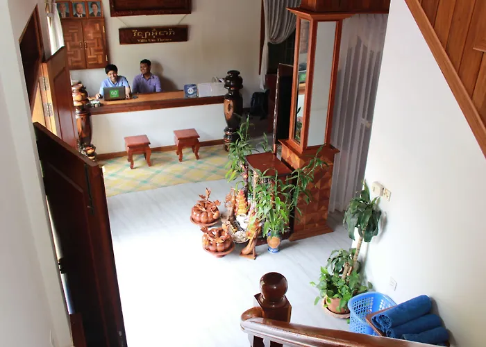 Hotel Um Theara,