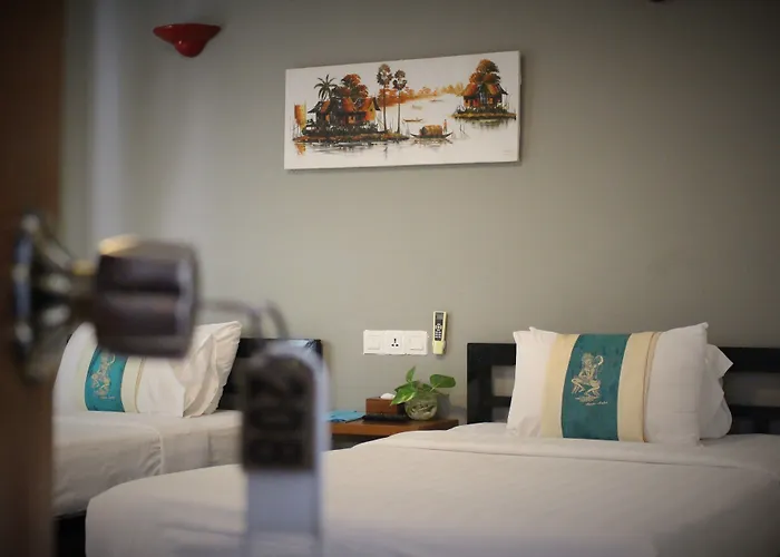 Um Theara, Hotel 3*
