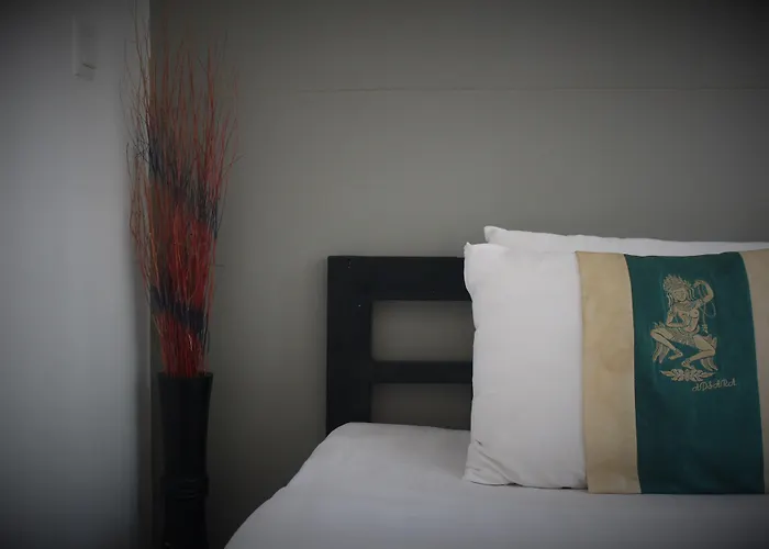 Um Theara, Hotel Siem Reap