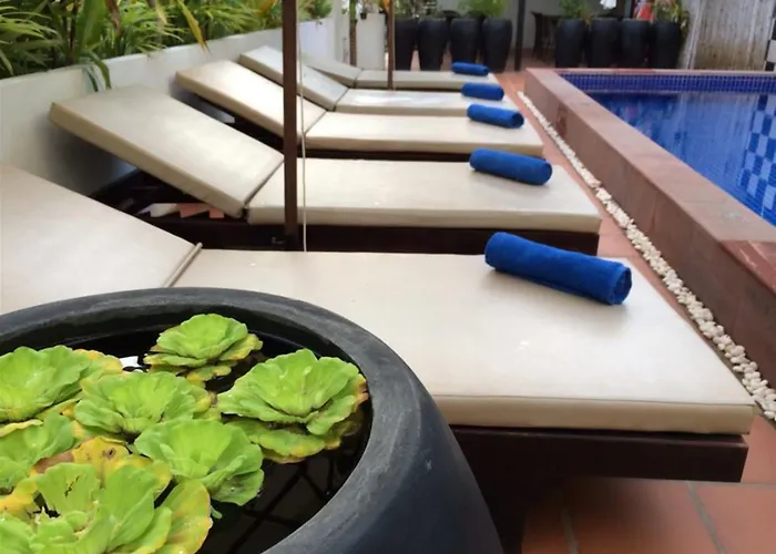 Hotel Um Theara, 3*