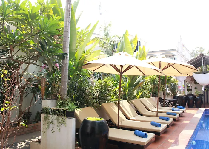 Hotel Um Theara, 3*