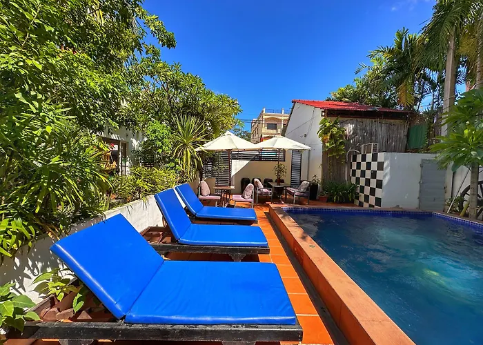 Hotel Um Theara,